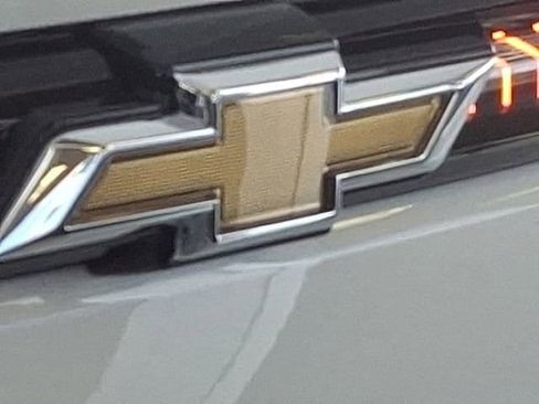 New 2026 Chevrolet Equinox EV LT AWD/4WD image 21