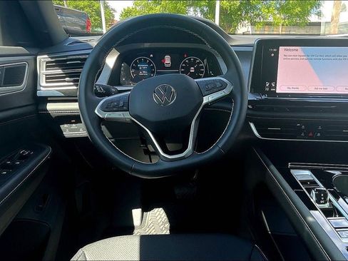 New 2026 Volkswagen Atlas Cross Sport SE AWD/4WD image 4
