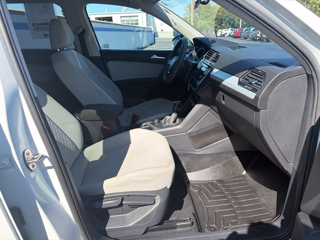 Used 2019 Volkswagen Tiguan S w/ Driver Assistance Package AWD/4WD image 23