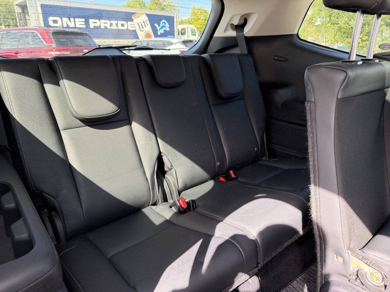 Used 2019 Subaru Ascent Limited AWD/4WD image 14