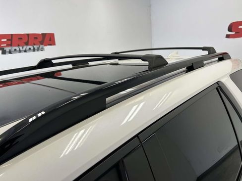 Used 2023 Honda Pilot Elite image 9