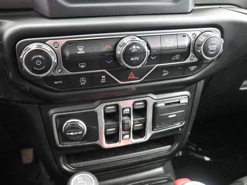 Used 2020 Jeep Wrangler Unlimited Sport S AWD/4WD image 19