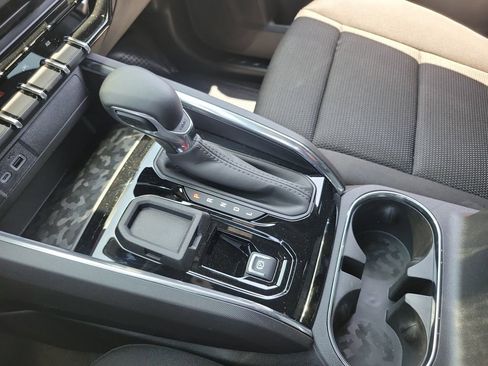 New 2026 GMC Canyon Elevation RWD image 17