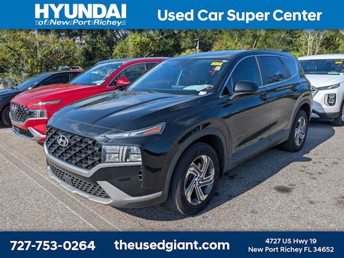 Used 2021 Hyundai Santa Fe SE FWD image 1