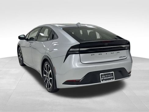 Used 2024 Toyota Prius Prime Premium image 5
