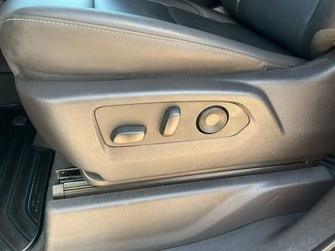 Used 2025 Chevrolet Silverado 2500 LTZ w/ LTZ Plus Package AWD/4WD image 7