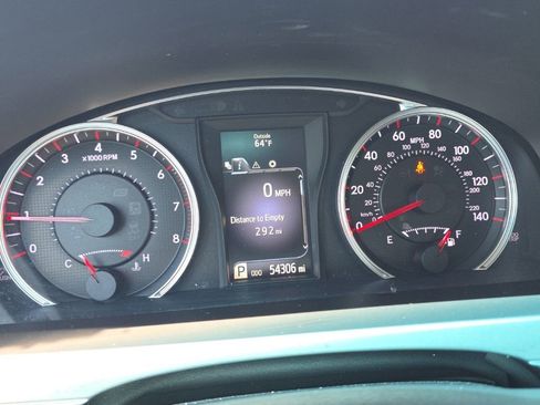 Certified 2017 Toyota Camry SE FWD image 25
