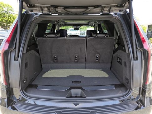 Used 2023 Cadillac Escalade V AWD/4WD image 55