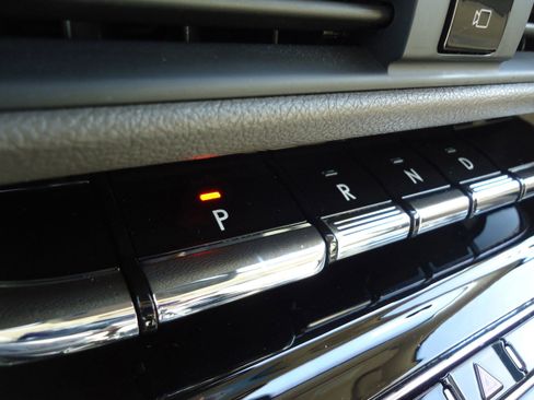 Used 2021 Lincoln Corsair Reserve w/ Equipment Group 201A image 20