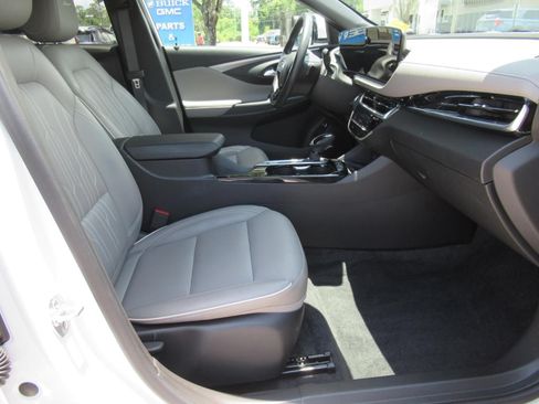 Used 2024 Buick Envista Avenir FWD image 10
