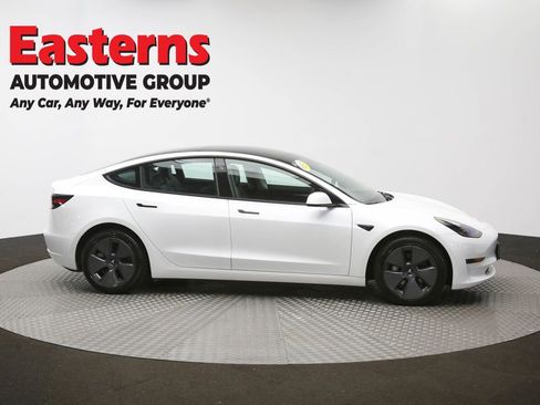 Used 2023 Tesla Model 3 Standard Range image 44