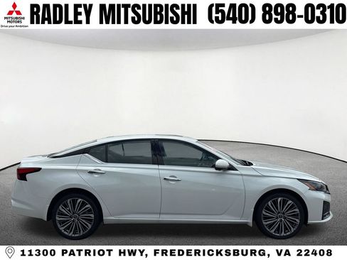 Used 2023 Nissan Altima 2.5 SL AWD/4WD image 20