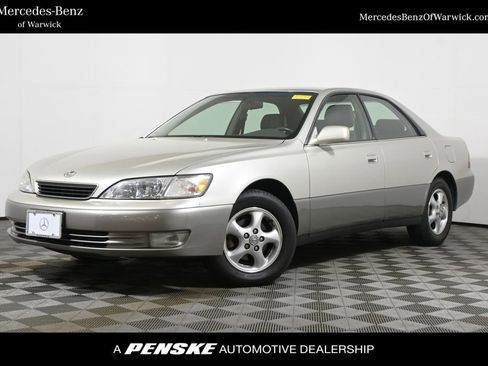 Used 1998 Lexus ES 330 FWD image 1