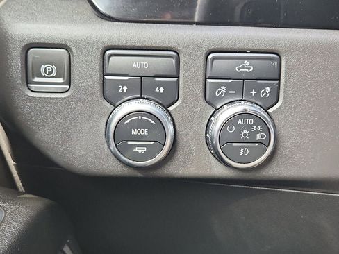 Used 2024 GMC Sierra 1500 Elevation AWD/4WD image 30