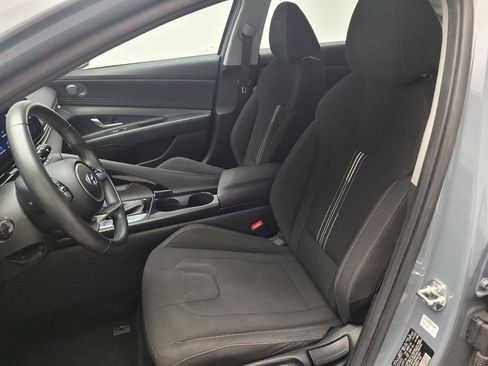 Used 2023 Hyundai Elantra SEL w/ Convenience Package image 17