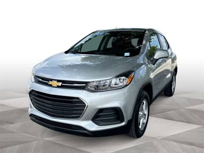 Used 2022 Chevrolet Trax LS w/ Tint and Cruise Package