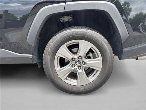 Certified 2025 Toyota RAV4 XLE FWD image 26