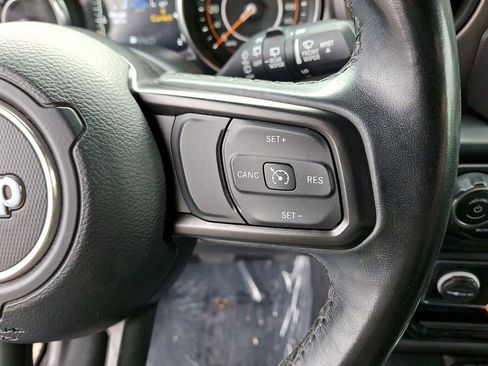 Used 2022 Jeep Wrangler Unlimited Sport AWD/4WD image 18