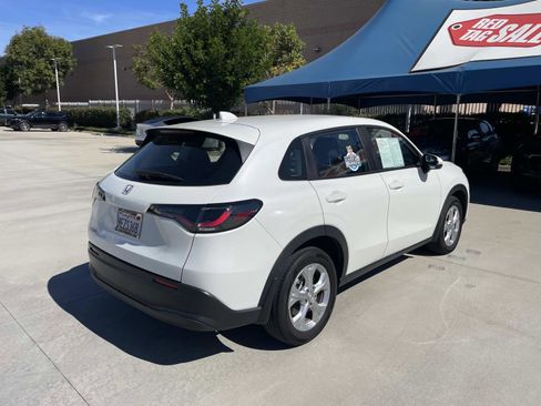 Certified 2023 Honda HR-V LX image 25