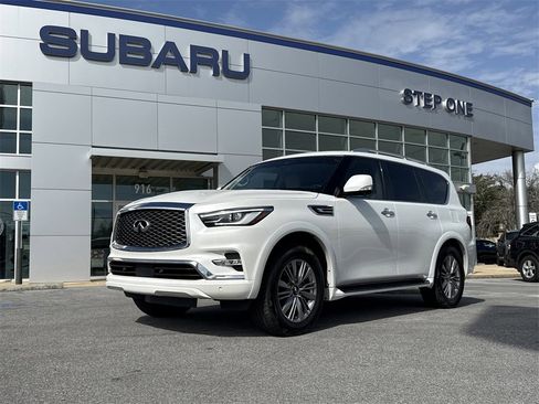 Used 2021 INFINITI QX80 Luxe image 2