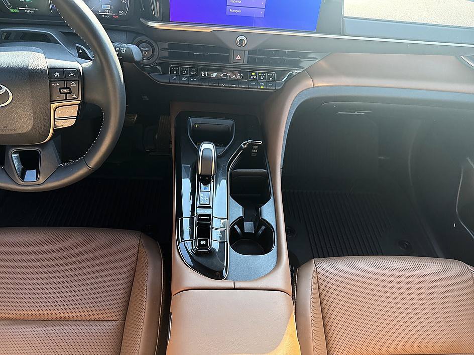Certified 2025 Toyota Crown Signia w/ Advanced Technology Package AWD/4WD image 18