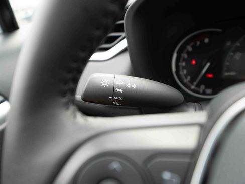 Used 2025 Toyota RAV4 XLE w/ Convenience Package image 13