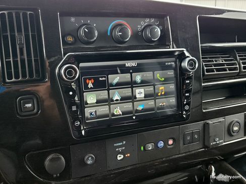 Used 2021 GMC Savana 3500 LS w/ Chrome Appearance Package RWD image 55