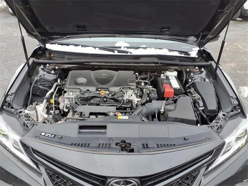 Used 2020 Toyota Camry SE image 9