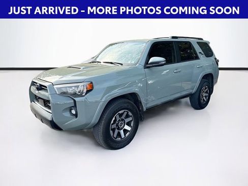 Used 2023 Toyota 4Runner TRD Off-Road Premium w/ Off Road Premium Plus Package AWD/4WD image 3
