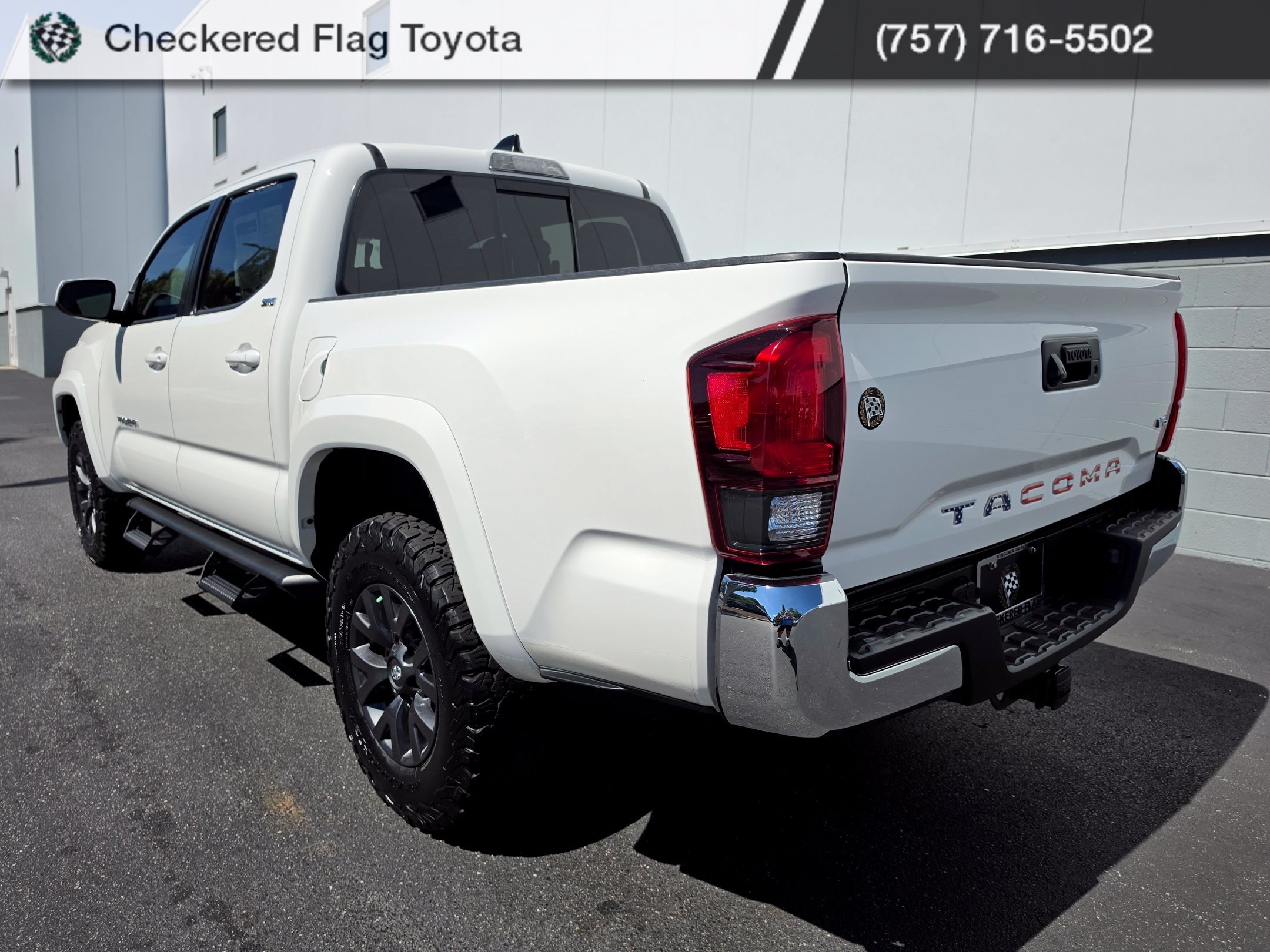 Used 2023 Toyota Tacoma SR5 RWD image 3