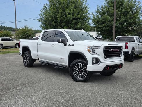 Used 2021 GMC Sierra 1500 AT4 w/ AT4 Value Package AWD/4WD image 2