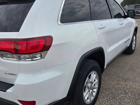 Used 2020 Jeep Grand Cherokee Laredo w/ Security & Convenience Group AWD/4WD image 7