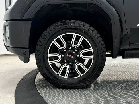 Used 2021 GMC Sierra 2500 AT4 w/ AT4 Premium Plus Package AWD/4WD image 40