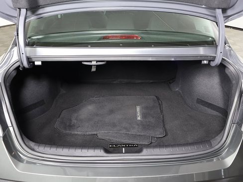 Used 2024 Hyundai Elantra SEL image 15