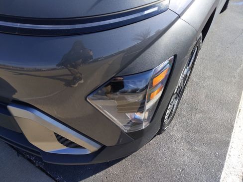 Used 2025 Hyundai Kona SEL image 6