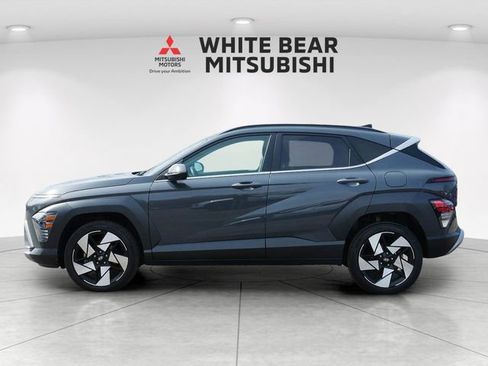 Used 2025 Hyundai Kona Limited AWD/4WD image 3