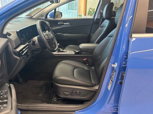 Used 2026 Kia Sportage EX w/ EX Panorama Roof Package image 11