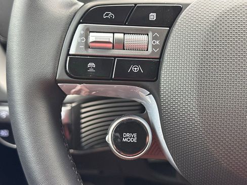 Used 2026 Hyundai Ioniq 5 SEL image 27