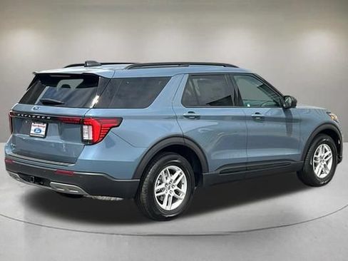 New 2026 Ford Explorer Active w/ Active Comfort Package RWD image 5