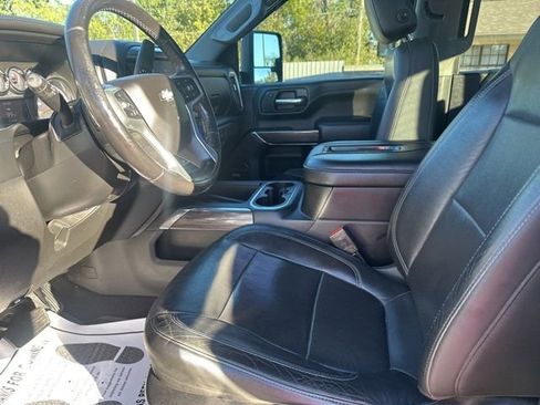 Used 2020 Chevrolet Silverado 2500 LTZ w/ LTZ Texas Edition image 20