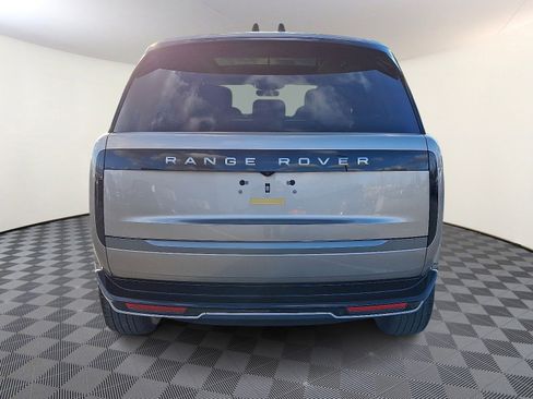 New 2026 Land Rover Range Rover SE image 3
