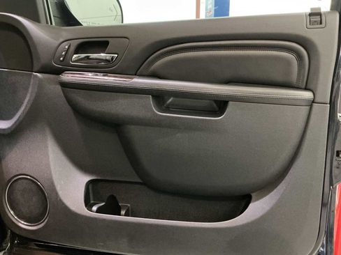 Used 2013 GMC Yukon Denali image 27