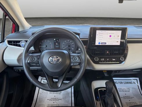 Used 2024 Toyota Corolla LE w/ LE Premium Package FWD image 26