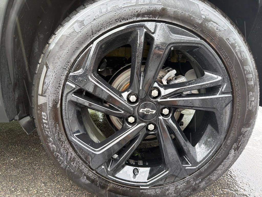 Used 2023 Chevrolet TrailBlazer RS AWD/4WD image 35