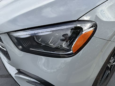 Certified 2025 Mercedes-Benz GLE 450 4MATIC image 6