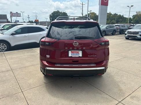 Used 2024 Nissan Rogue Platinum w/ Platinum Premium Package FWD image 6