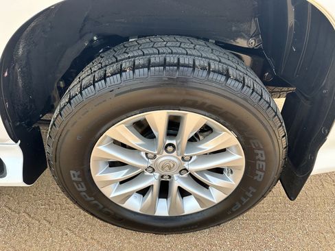 Used 2017 Lexus GX 460 Premium AWD/4WD image 7