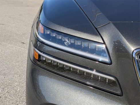 Used 2025 Genesis GV80 3.5T Advanced image 10