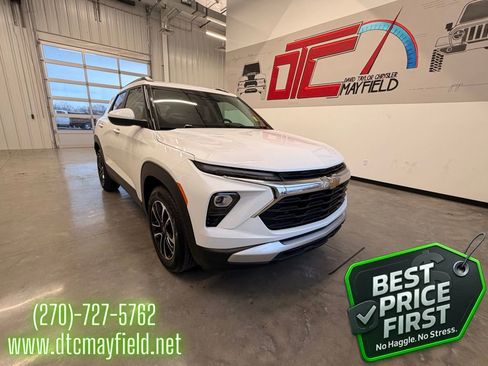 Used 2025 Chevrolet TrailBlazer LT image 1