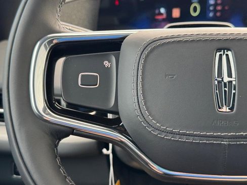 New 2025 Lincoln Navigator Reserve w/ Jet Appearance Package image 22